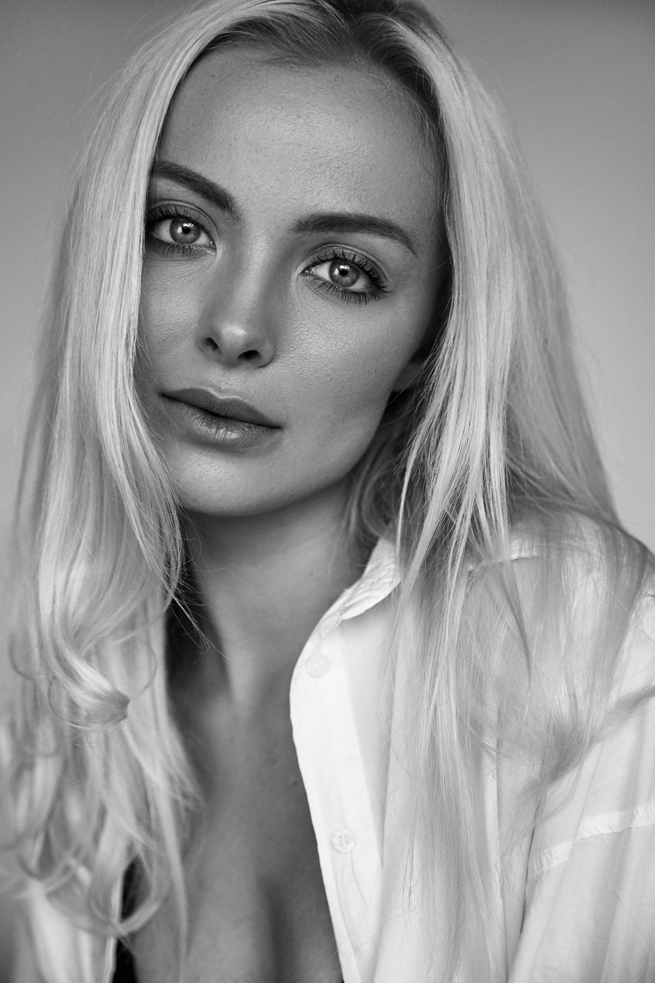 Elegant close-up beauty portrait